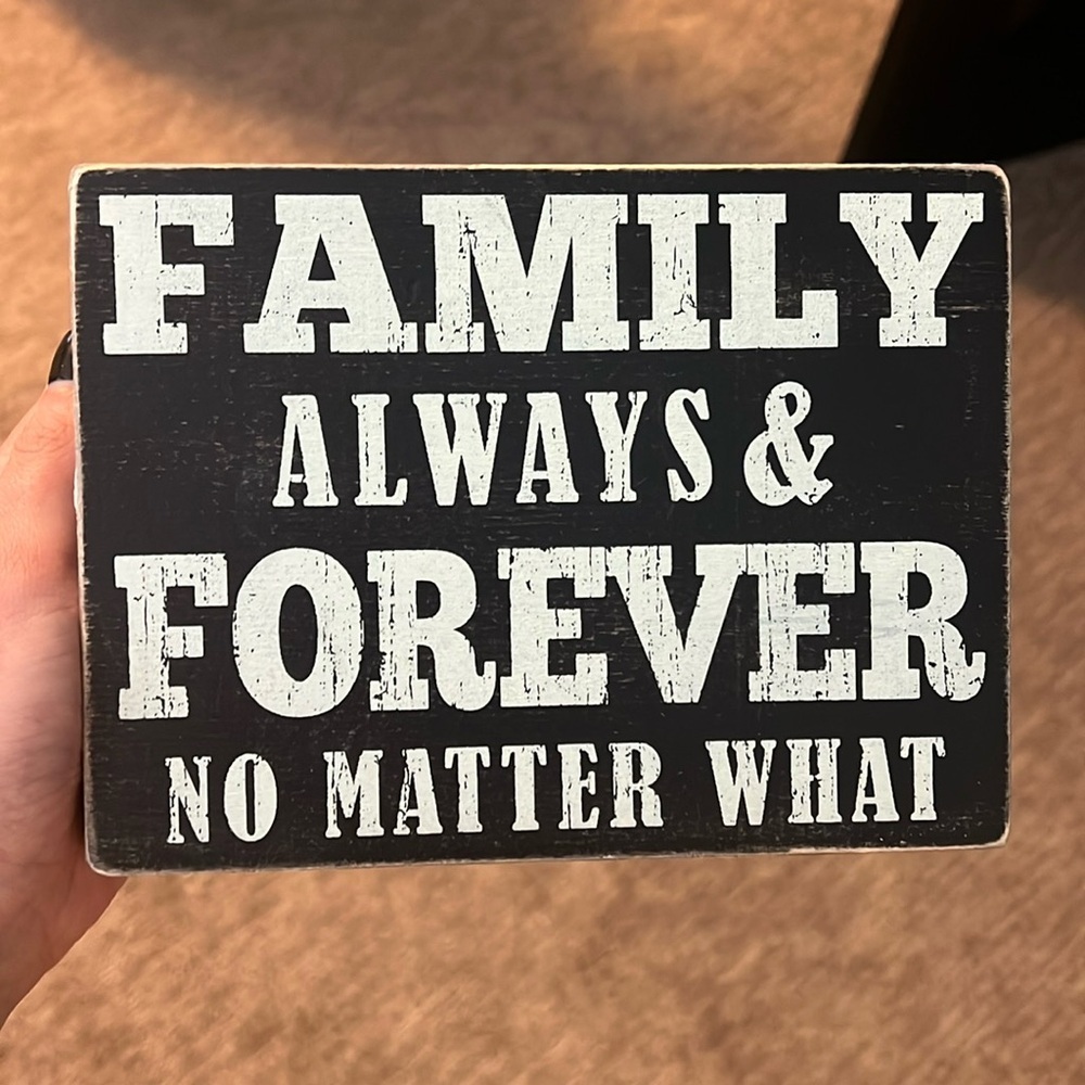 Family Wood Sign - Picture 1 of 2